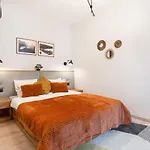 Luxury Presidential Suite In The Absolute Center